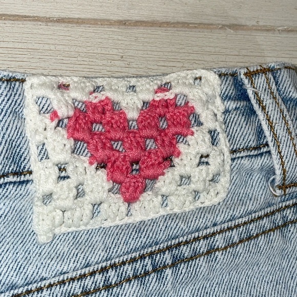 Barbie Shorts x Forever 21 Shorts Kindness is Power Distressed Jean Shorts ☮️ 🩷 - Picture 3 of 16